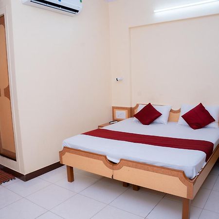Saigal Guest House ムンバイ エクステリア 写真