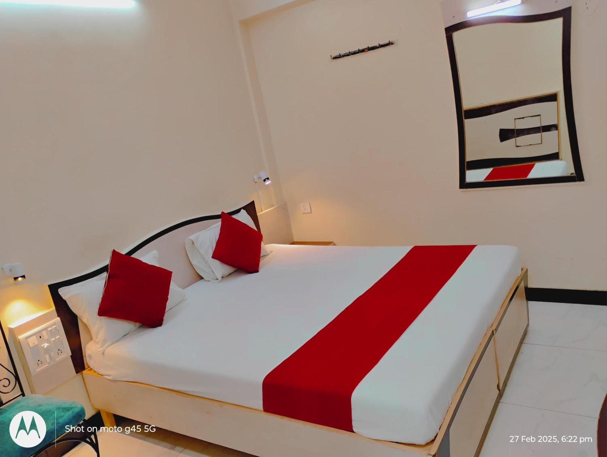 Saigal Guest House ムンバイ エクステリア 写真